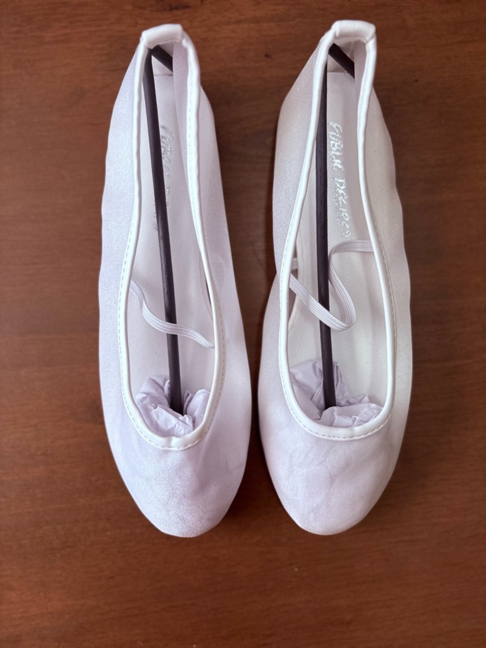 Womens Size 5 (UK 3) White Ballet Flats Minimal Classic Slip On New